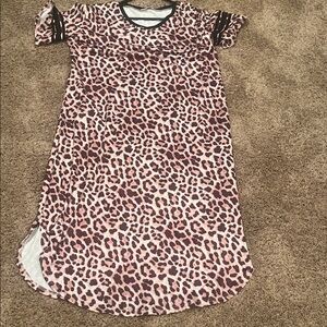 NWOT Super  soft animal print house dress